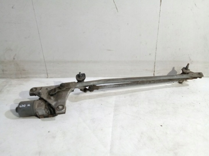 Volvo C30 mechanismus stěračů předek