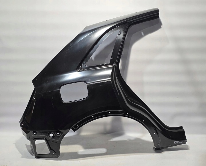 boční blatník pravý záď AUDI Q3 11-18 novy originál 8U0809838A