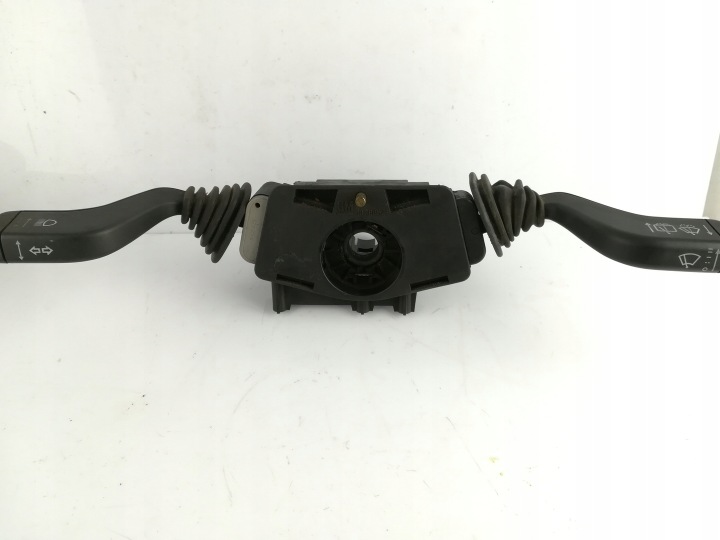 rucice volana OPEL CORSA B (73_. 78_. 79_) 1.2 i 90306521 GM