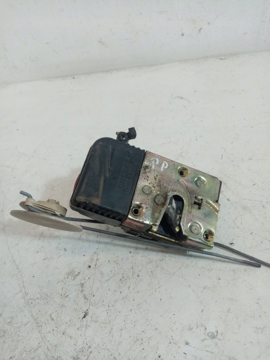 de la Serrure Portière Droite Avant PEUGEOT 406
