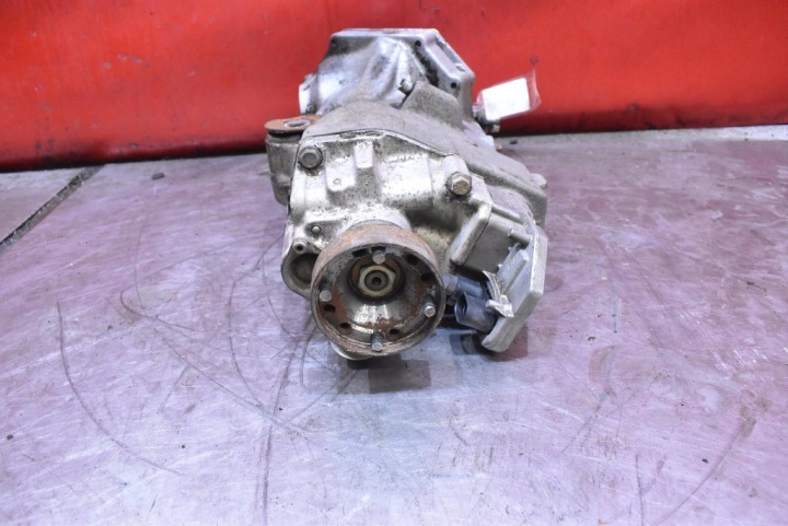 differential diff rear part rear 08689633 VOLVO XC90 1 and 2.9 T6 272 KM AWD 02-06