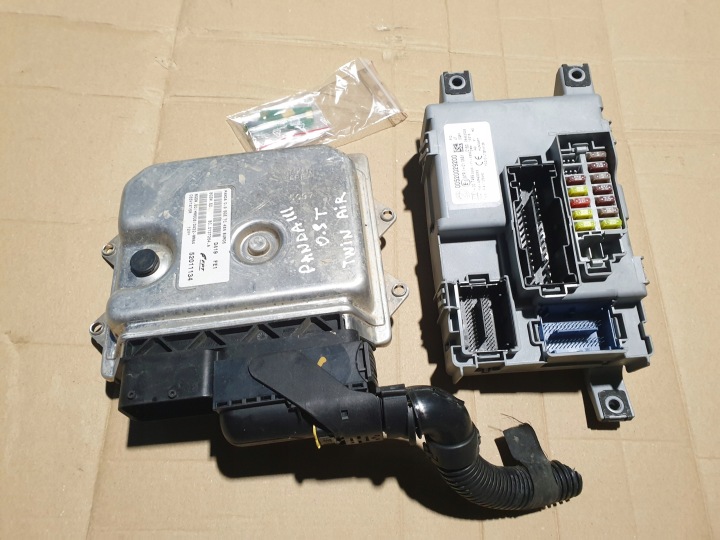 Computer Bedienteil FIAT PANDA III 3 2014- 0.9 TWIN AIR 52011134