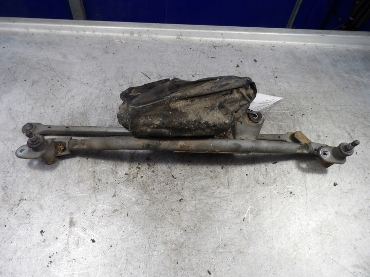 Citroen Saxo mechanismus stěračů předek
