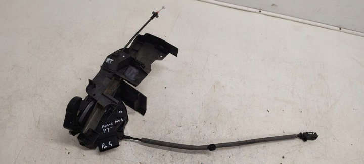 zámek dveře záď zadní pravý Ford Focus MK3 1,6 TDCI