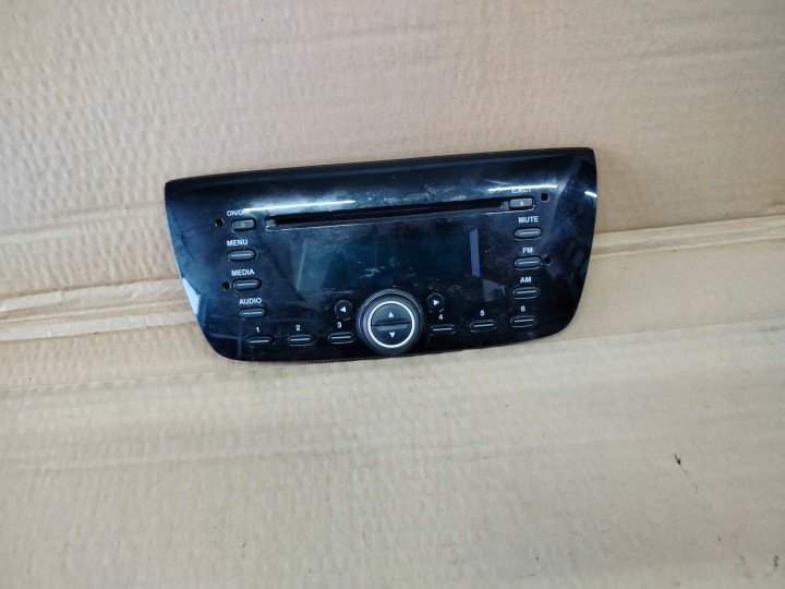 FIAT DOBLO II OPEL COMBO D RADIO CD 0520465170