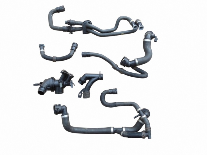 kryt termostatu hadica vody komplet Land Rover Discovery Sport L550 2.0D