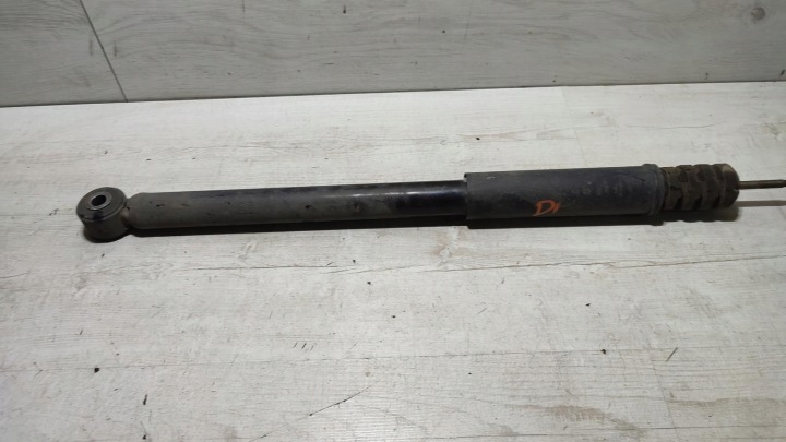shock absorber rear part Dacia Duster and Lift 14r