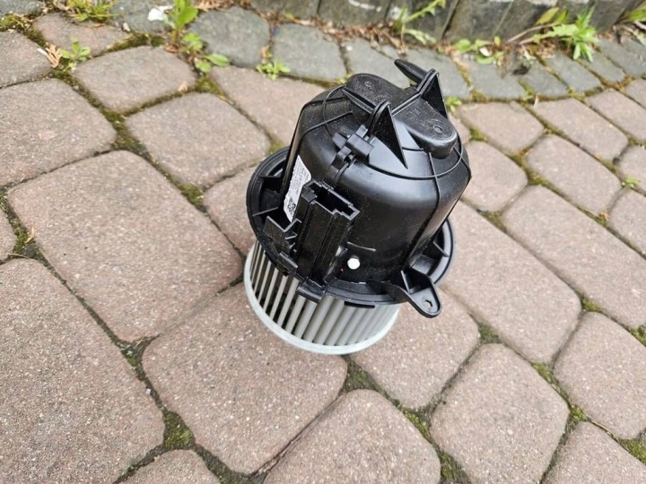 fan of the heating nadmuchu Opel MOKKA B 2 II KY333002