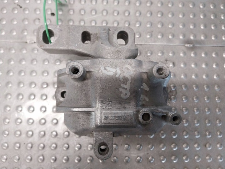 Support Supports fixation montage moteur 1K0199262CN VW TOURAN et YETI GOLF V OCTAVIA II 2.0TDI