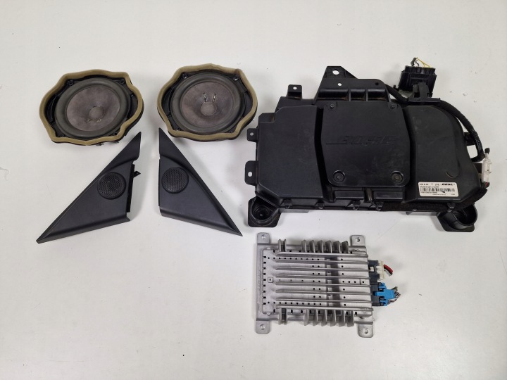 MAZDA 3 BL zosilňovač SUBWOOFER repráky BOSE KOMPLET reprákov BN9R66920