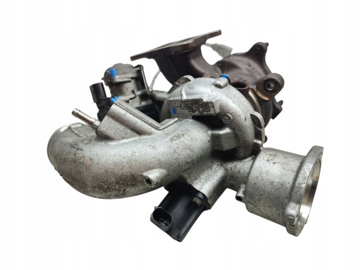 turbo AUDI A6 C7 A5 B8 Q5 A8 D4 PORSCHE MACAN 2.0 TFSI 06L145722N