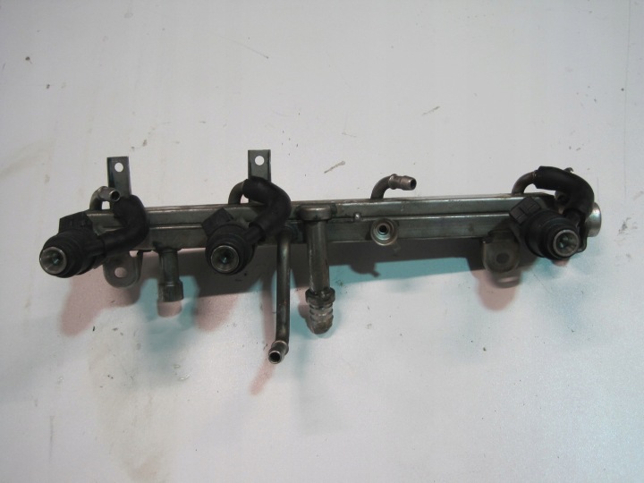 Kraftstoffverteiler Einspritzleiste BMW E36 1,6i 1247904