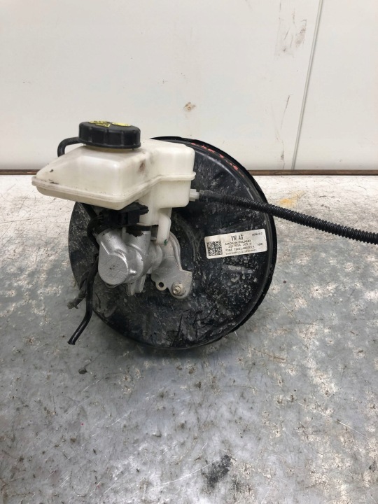 servo brzdy SEAT IBIZA V 2Q1614105H