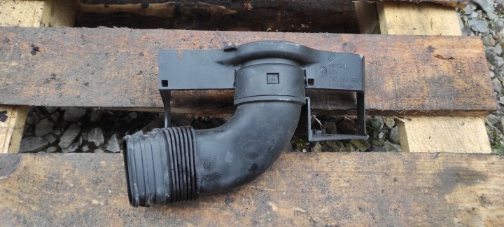 intake air duct air line AUDI A3 8P LIFT 08-12r 1.4 TSI 1KD805962