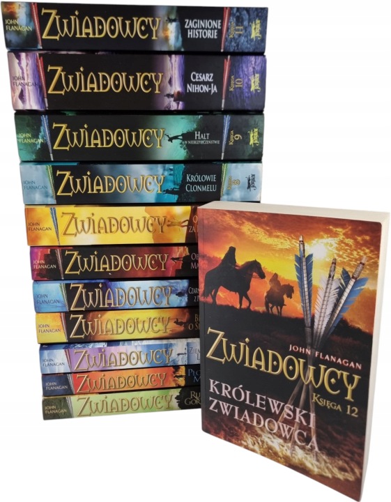 Zdjęcie egzemplarza: Zwiadowcy Tomy 1-12 / John Flanagan zestaw książek