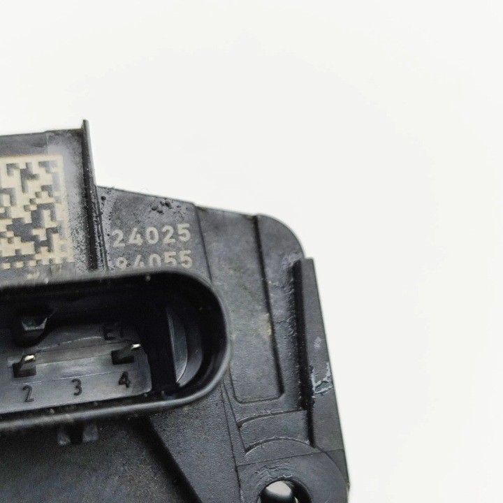 2019 BMW 3 G20 G21 Air temperature sensor in 8485041 7