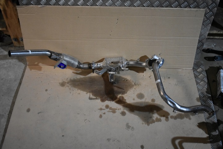 IDEALNY KPL. Radiatore gas scarico usato EGR AUDI A8 D5 A6 C8 5.0 TDI 1