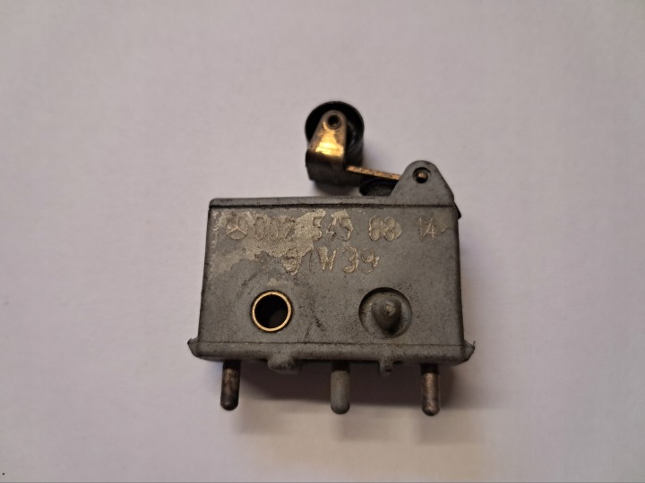 KRANCOWKA Capteur Câble Du gaz/du liquide MERCEDES W124 W126 0025456814