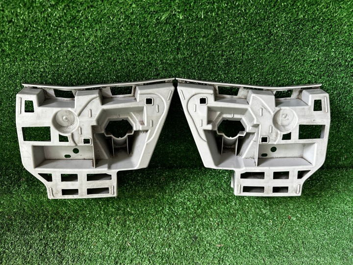 Skoda Octavia 20- Halter der Stoßstange