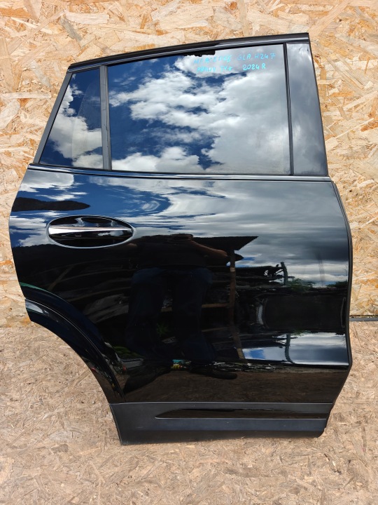Tür komplet rechts heck rechts TYLNIE MERCEDES GLA H247 2024R