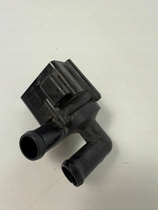 Volvo V60 II T8 2022 Pumpe cyrkulacji des Umlaufs des Wassers 518705030