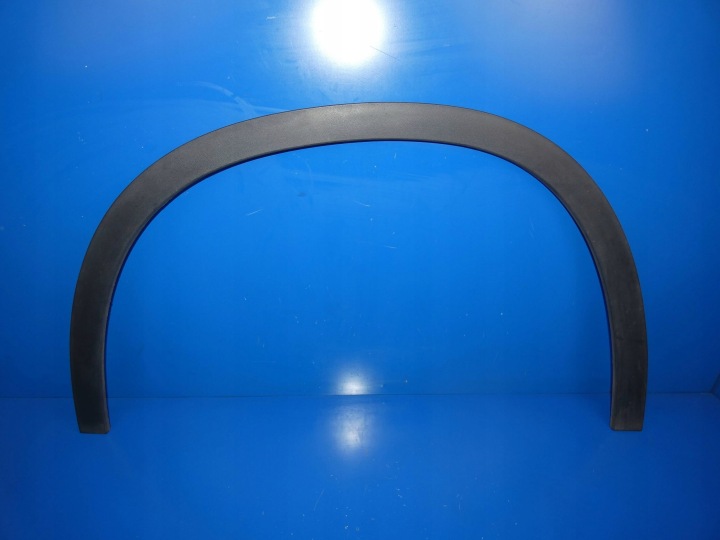 MERCEDES GLA W156 moulding of a fender right front cap right