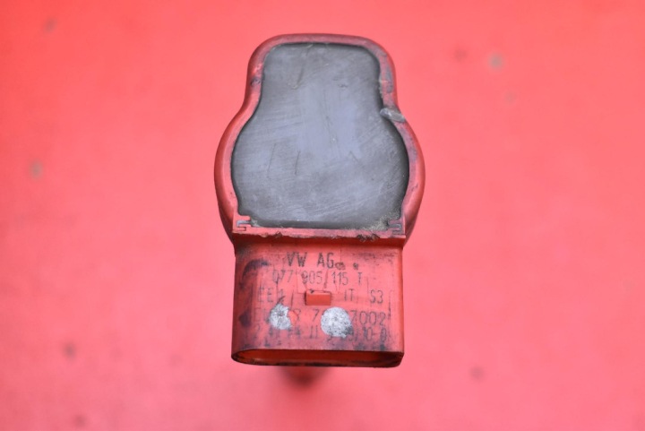 bobina Di accensione 077905115T AUDI A8 D3 4.2 V8 335 KM 02-05