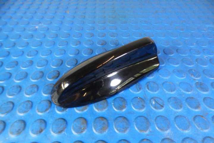fedél csomag anteny dachowej 39826430 LAK.019 VOLVO V60 III