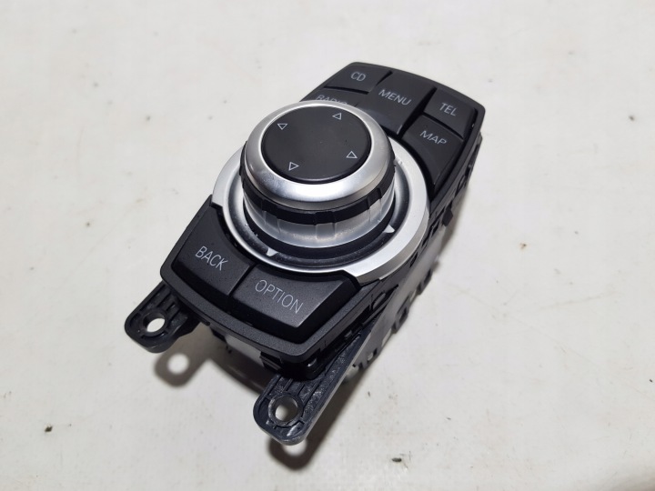 PANEL KONTROLER IDRIVE JOYSTICK POKRETLO RADIA navigace BMW F01 F02