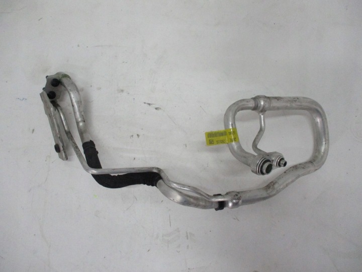 Tuyau flexible Climatisateur air conditionné JEEP 68217214AD