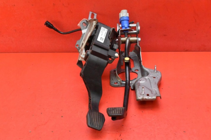 PEDAL pedale Spojka brzda JX61-7B633-CC FORD FOCUS MK4 1.5 120 KM 18-21