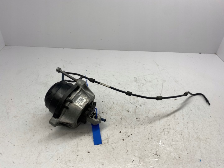 BMW 7 G11 G12 Supporti motore usato 6860467