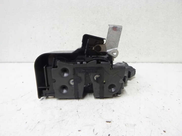de la Serrure Portière Arrière Droite Ford Focus II Hb 5D 07r.