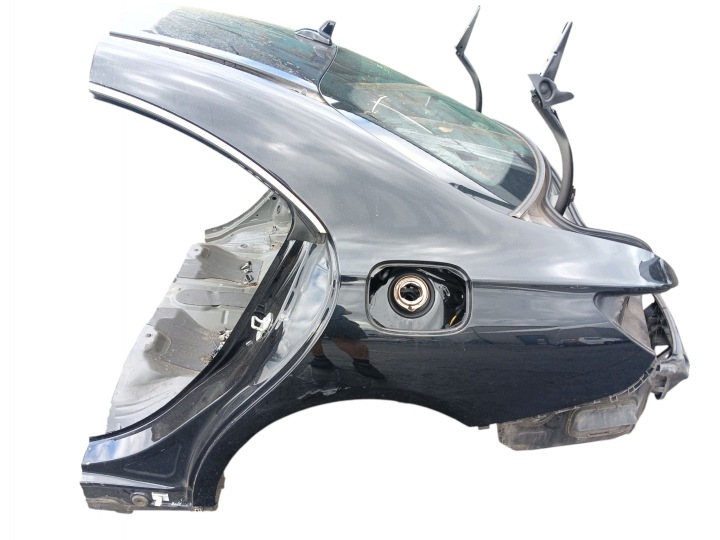 Kotflügel links heck MERCEDES CLA W117 Sedan LAK: 191 (15-17)