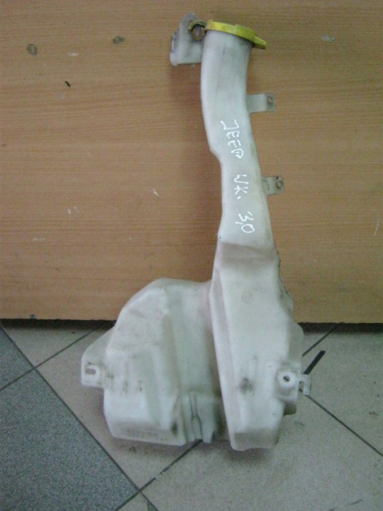 washer fluid tank Jeep Grand Cherokee WK 05