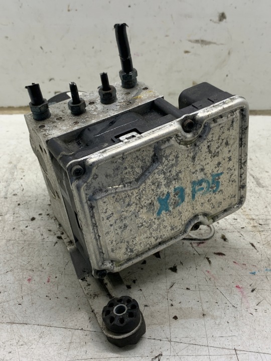 brake booster ABS 6857643 BMW X3 F25 2.0D X-DRIVE 4X4