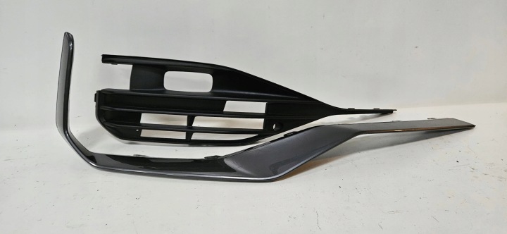 grid of a bumper left PDC moulding SEAT LEON IV CUPRA