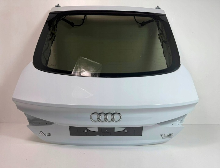 Audi A5 F5 2019 far csomagtartó ajtó / csomagtartó 8W8827025C S9R