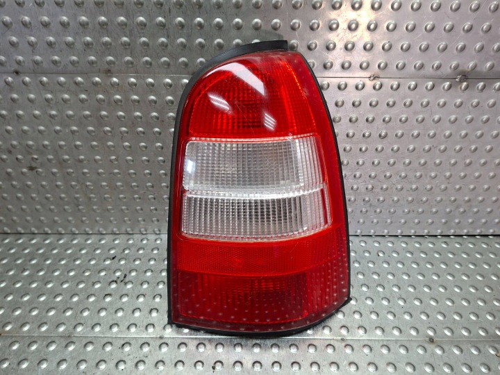 FANALE FARO Destra posteriore 90585003 OPEL VECTRA B KOMBI 1995