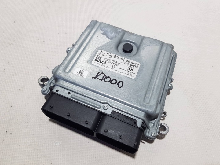 control unit ECU of the engine Mercedes C W204 E W212 W207 3.0 CDI A6429000400