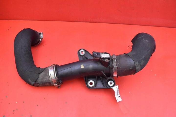 tubo flessibile Tubazione tubo radiatore intercooler 8K0145673R AUDI A5 8T 3.0 TDI 240 KM 07-11