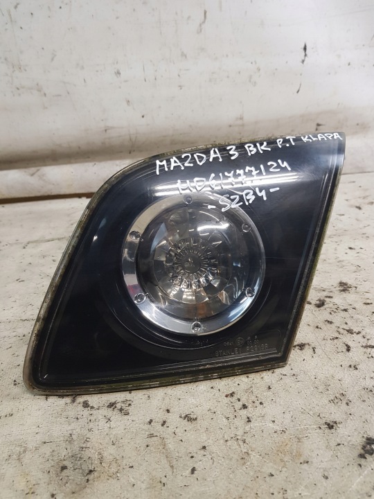 Licht hinten rechts für die Heckklappe MAZDA 3 und BK HB P2913R