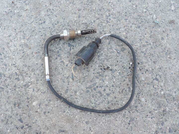 AUDI A8 D3 4.0 TDI Sensor TEMPERATURY Gase