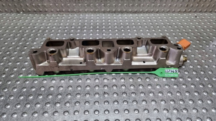 Kraftstoffverteiler Einspritzleiste Saugrohr Unterteil GK284AHB 03C906051 VW GOLF VI YETI 1.4 TSI