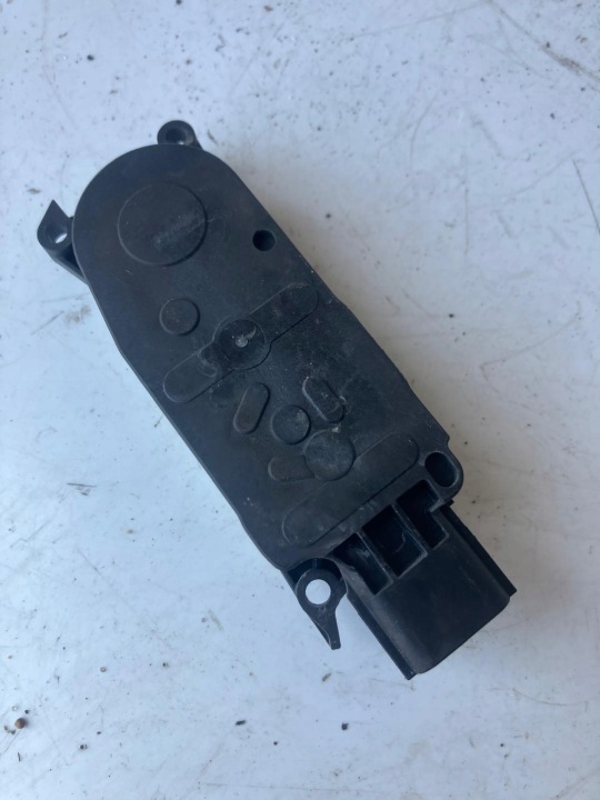 mini motor ZALUZJI ROLETY supports of the front RENAULT CLIO V 6477R1007