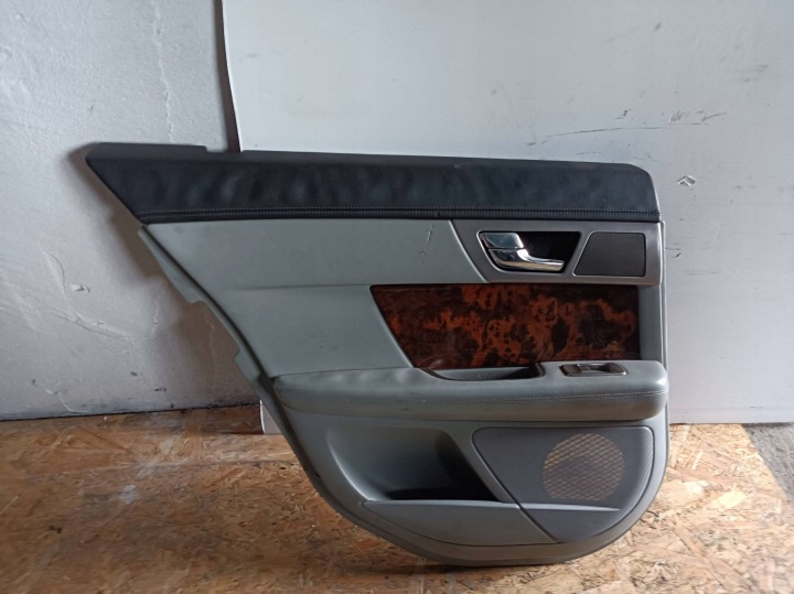tapacír Bok ľavý zadok Jaguar XF X250 2007-2015