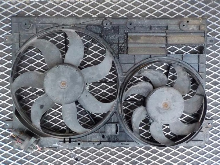 VW PASSAT B6 2.0 TDI radiator fan 1K0121207AT