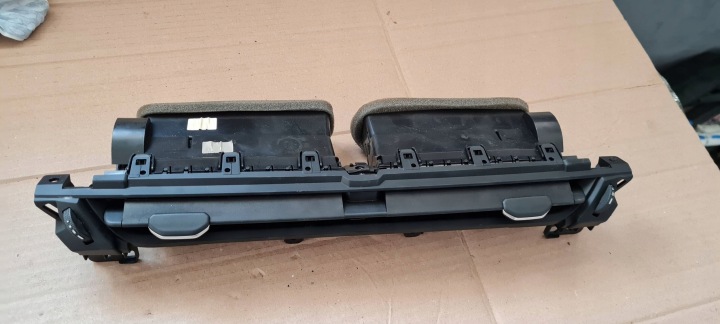 Jeep Grand Cherokee WL 2022 Bouche aération tableau bord Moyen Console 6PK87TRMAA