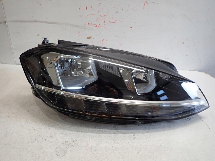 light front front right VW GOLF VII LIFT 2017- LED 5G1941006D