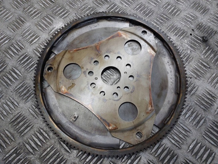 Couronne Roues ZAMACHOWEGO OPEL ZAFIRA A LIFT 2.0 DTI 24414106